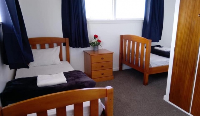 Homestay Twin room near the city centre