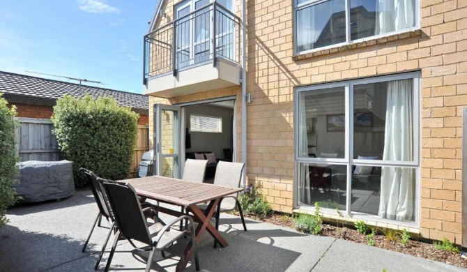 Regents Villas - Christchurch Holiday Homes