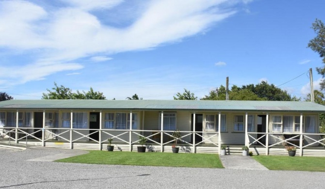 Featherston Motels And Camping