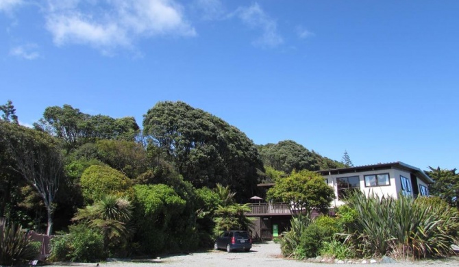 Birdsong Accommodation Hokitika