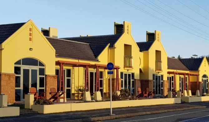 The Anchor Inn Beachfront Motel