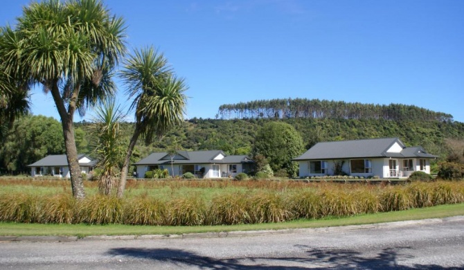 Karamea River Motels