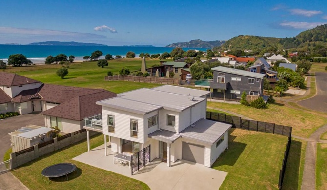 Coastal Pearl - Matarangi Holiday Home