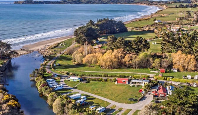 Moeraki Boulders Holiday Park & Motel