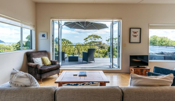 Alison's Place - Onetangi Holiday Home