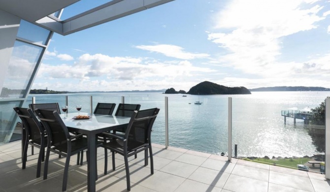 Sail Away - Waterfront Paihia Holiday Apartment