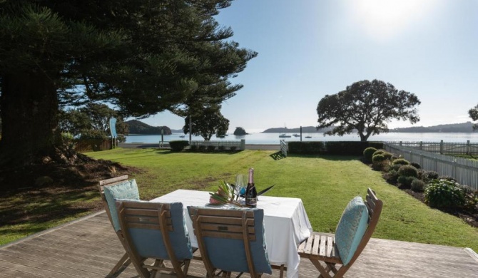 Wairangi Beach Cottage - Paihia Beach House