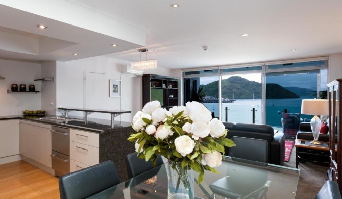 Picton Waterfront Penthouse