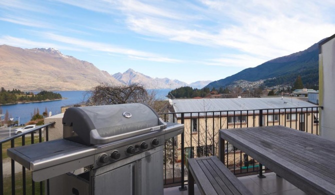 Copper Ridge Views - Queenstown Apartment