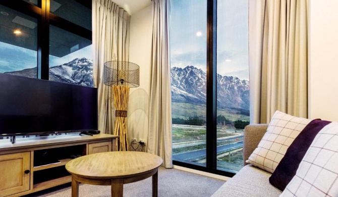 Executive 2 Bedroom Apartment Remarkables Park