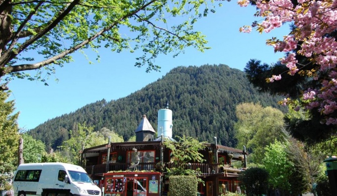 Queenstown Holiday Park & Motels Creeksyde