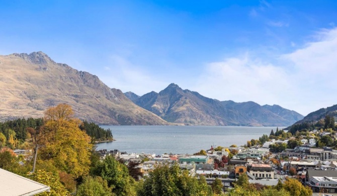 Queenstown House Boutique Hotel & Apartments