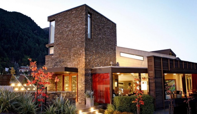 Queenstown Park Boutique Hotel