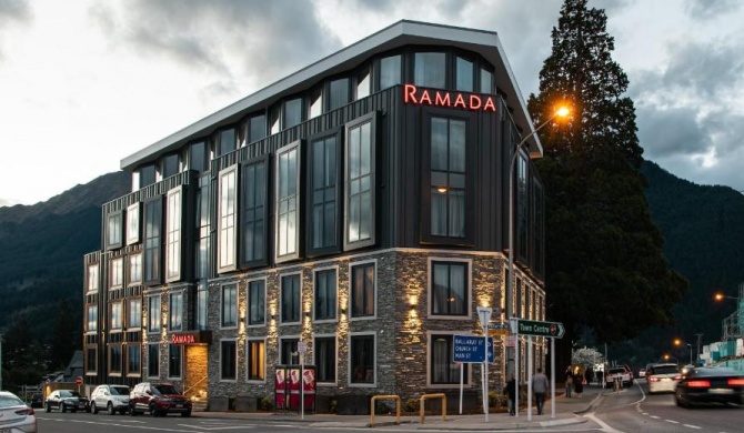 Ramada Queenstown Central