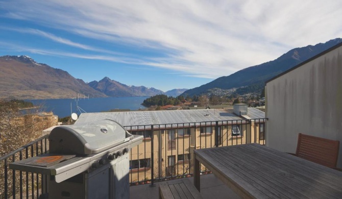 Ridge Escape - Queenstown Apartment