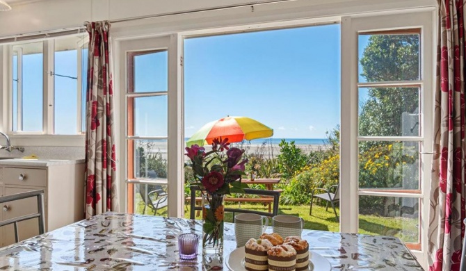 Pakawau Beach House - Golden Bay Holiday Home