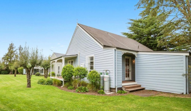 Wonderful 2BR Cottage Nr Huka Falls w Aircons