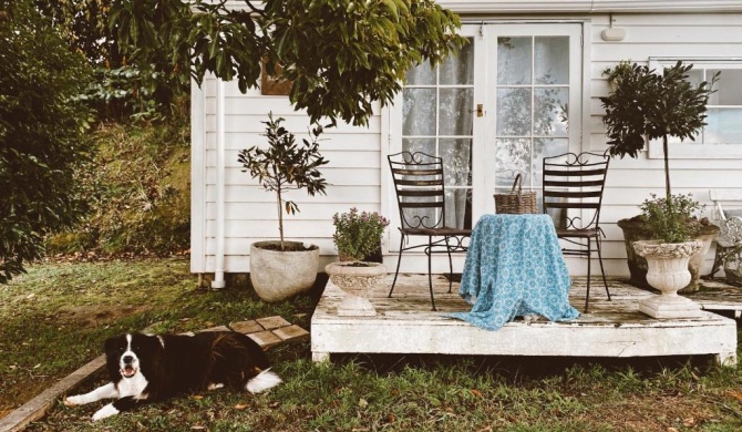 Thistle and Pine Cottage Farmstay