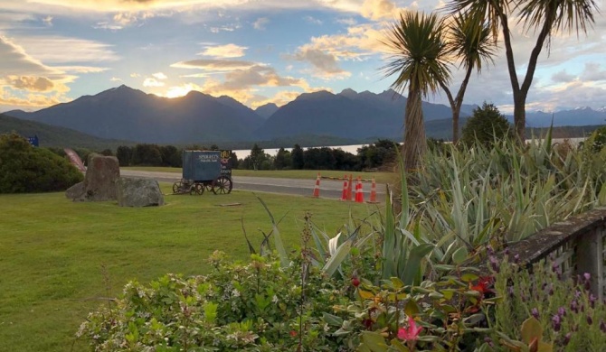 Manapouri Lakeview Motor Inn