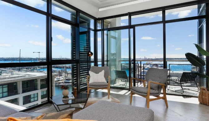 Sun-soaked Luxury Penthouse on Viaduct waterfront