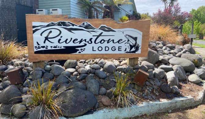 Riverstone Lodge