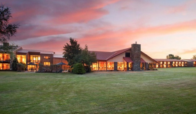 Mackenzie Country Hotel