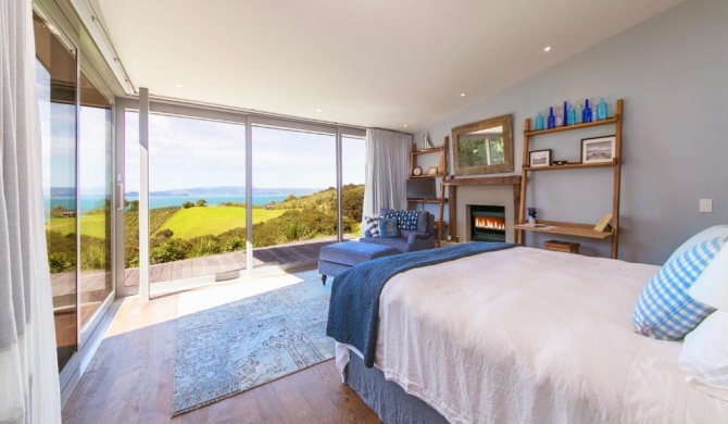 Waiheke Luxury Blue and Green Rooms