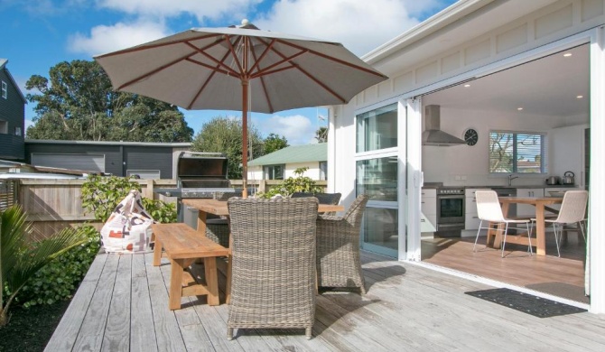 The Waihi Beach House - Waihi Beach Holiday Home