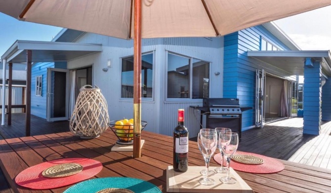 Vitamin Sea - Waihi Beach Holiday Home