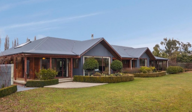 Berry Farm - Wanaka Holiday Home