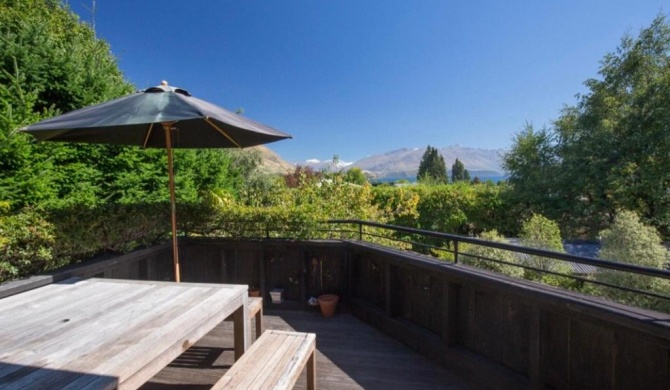 Hunters Lodge - Wanaka Holiday Home