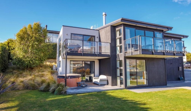 Picture Perfect - Wanaka Holiday Home