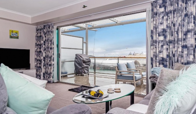 Princes Wharf Waterfront - Comfortable Luxury