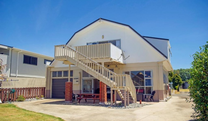 Mercury Bay Magic - Whitianga Holiday Home