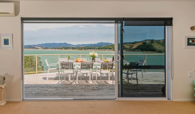 Seaview Serenity- Whitianga Holiday Home