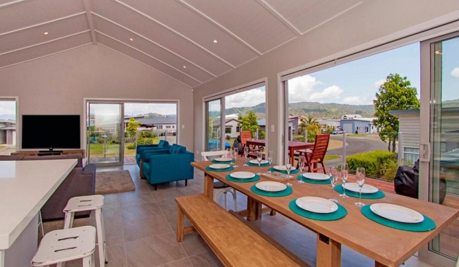 Tattletails Rest - Whitianga Holiday House