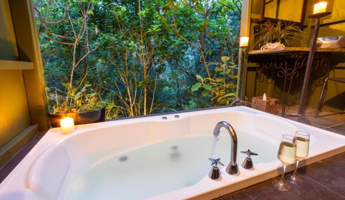 Wairua Lodge - Rainforest River Retreat