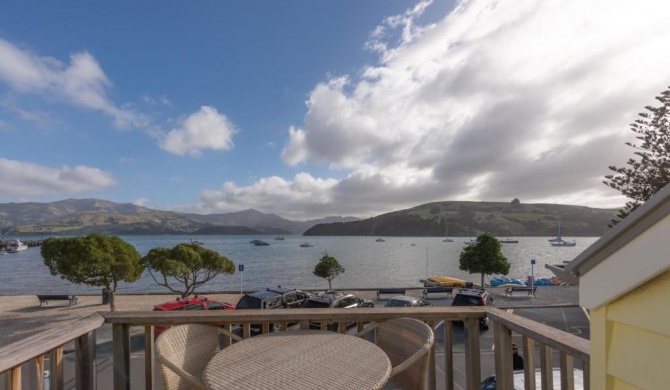 Akaroa Waterfront Apartment