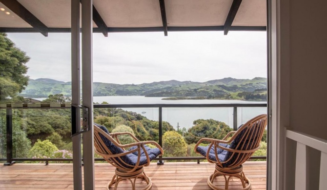 Kingfisher's Perch - Takamatua Holiday Home