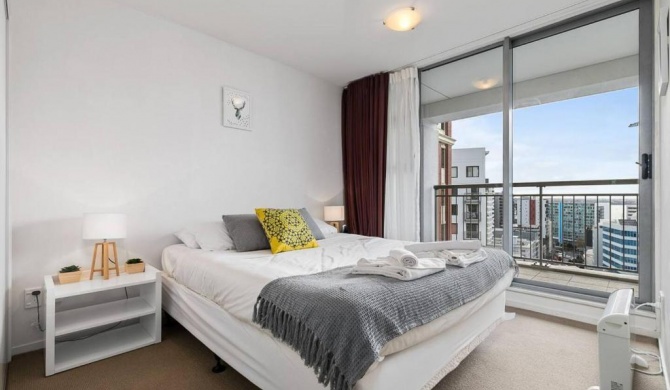 Wonderful Apartment in Quiet CBD Neighbourhood!