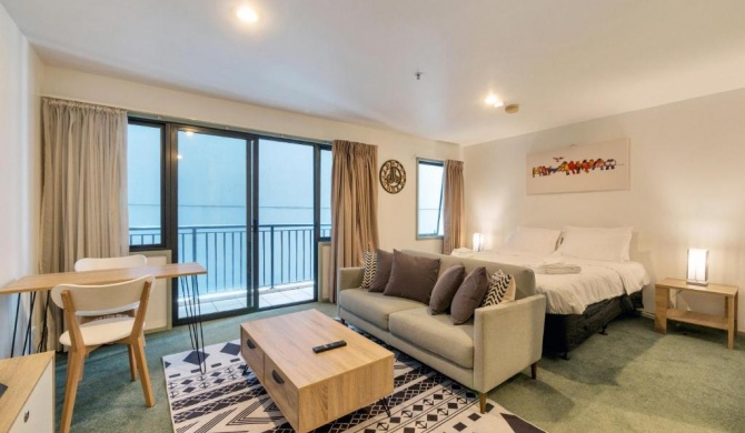 【JHT】CARPARK, CBD ,Next to University,Wifi,TV