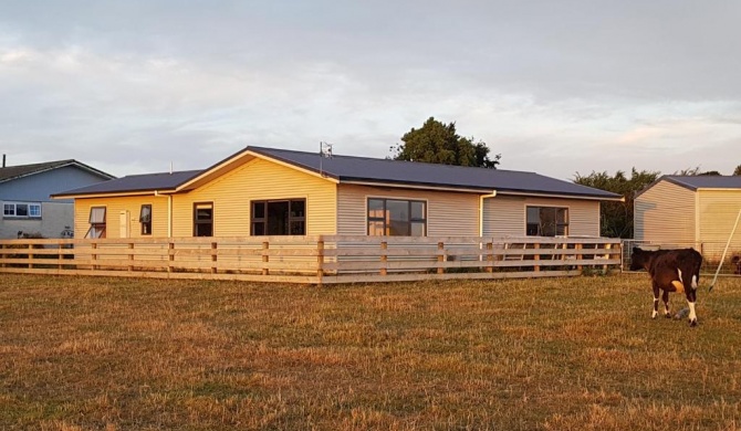 Waihakeke Cottage