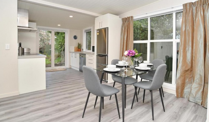 Albemarle Villa - Christchurch Holiday Homes